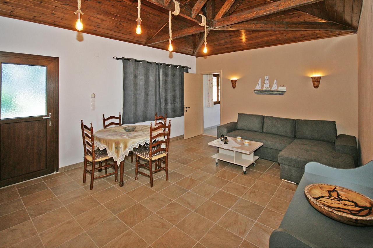 Villa Efi's